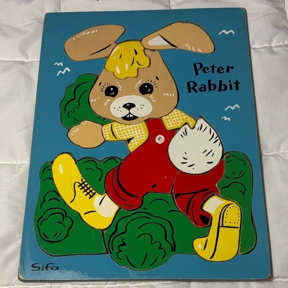 Vintage SIFO Wooden Puzzle Peter Rabbit 16 Pieces